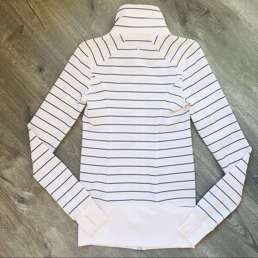 Lululemon Nice Asana Jacket - Picture 10 of 11